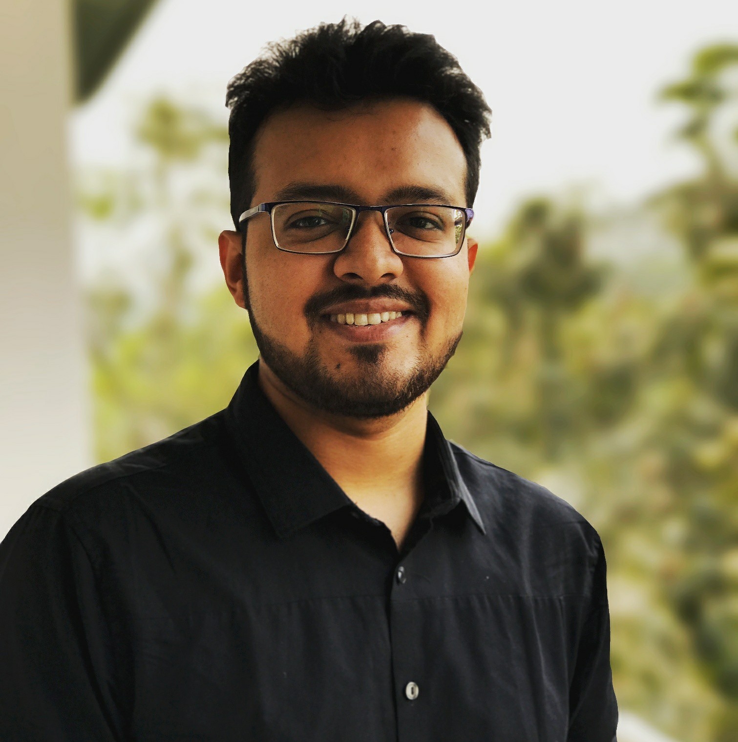 About Us 3 My Pic Black Shirt 1